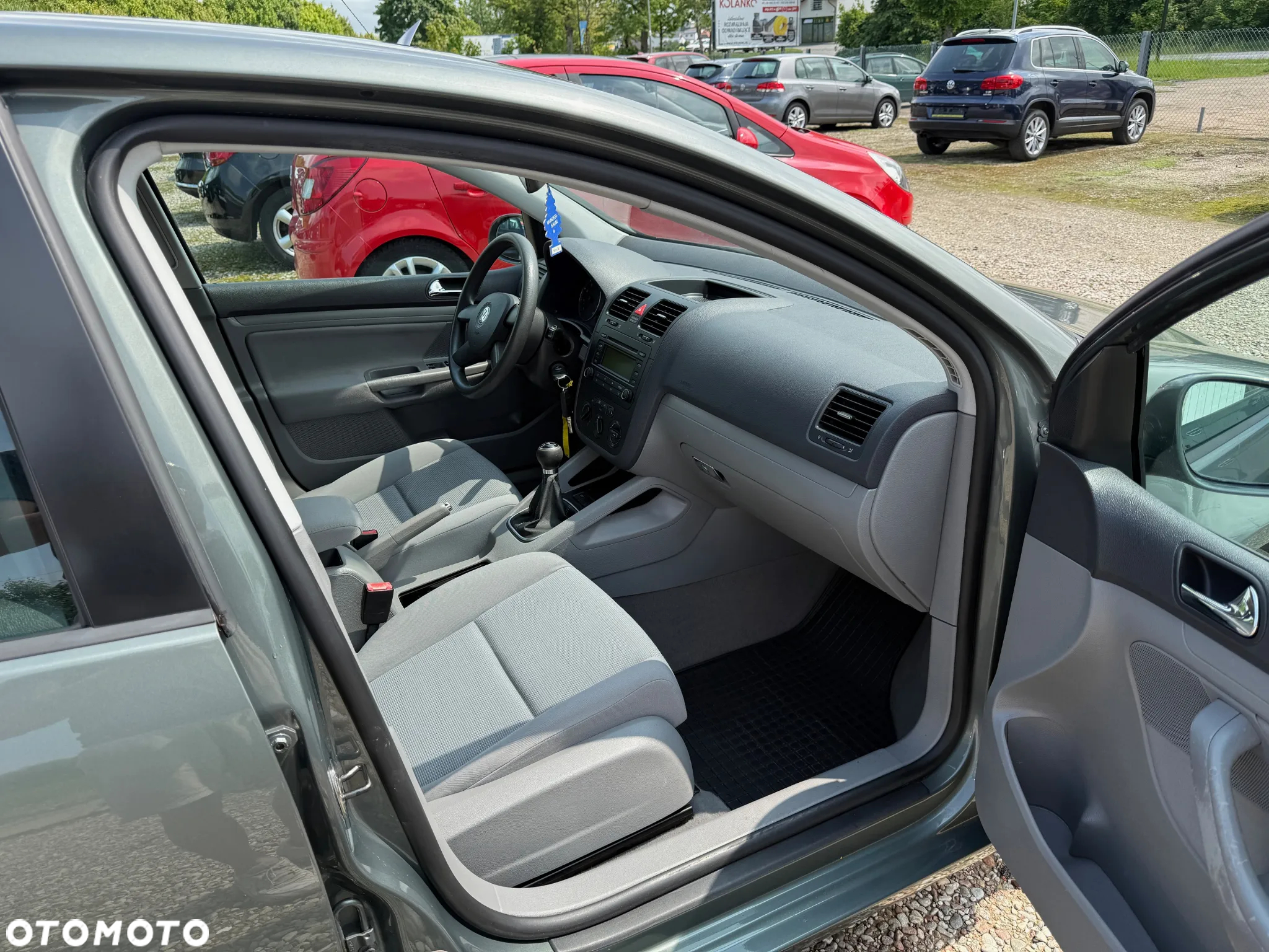Volkswagen Golf - 20