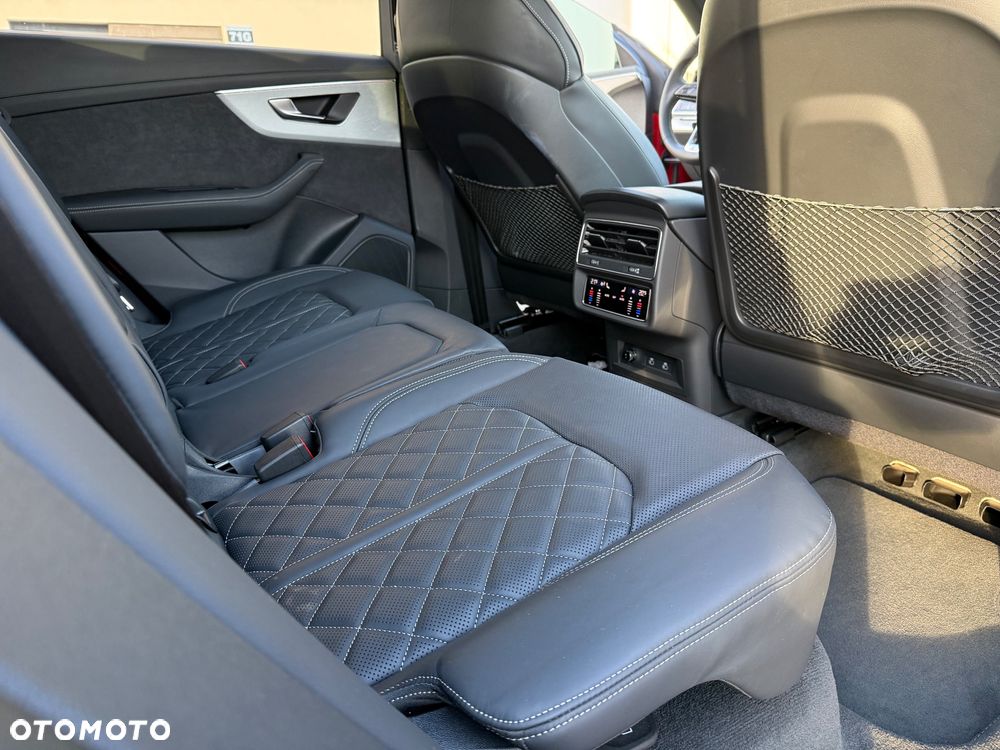 Audi SQ8 - 39