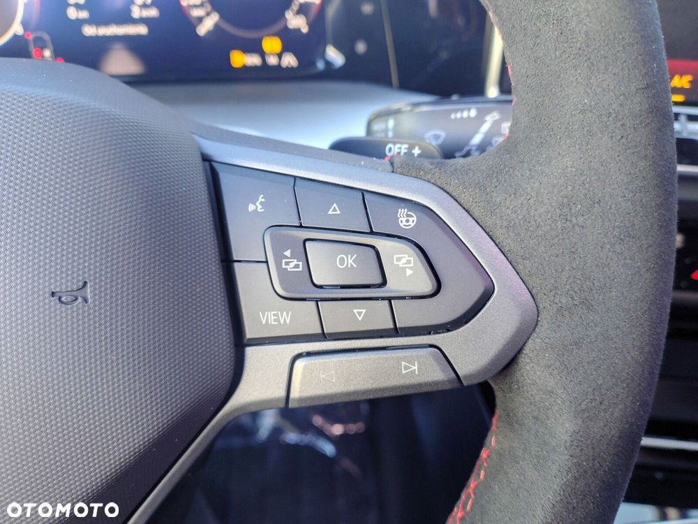 Volkswagen Golf 2.0 TSI GTI Edition 50 DSG - 33