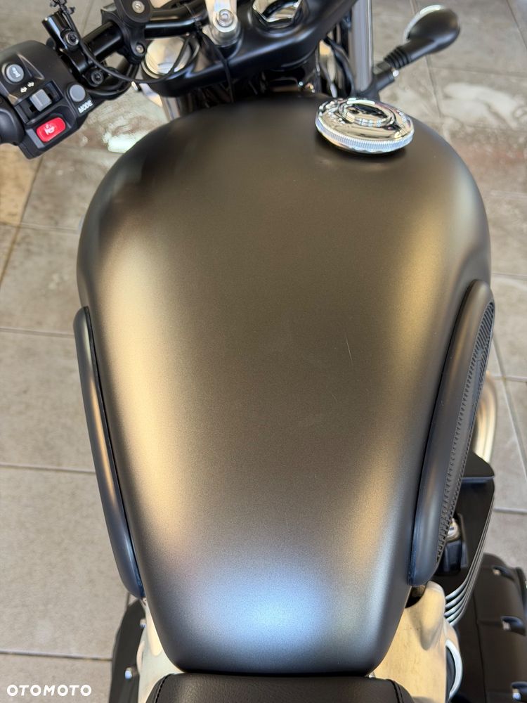 Triumph Speed Twin - 9