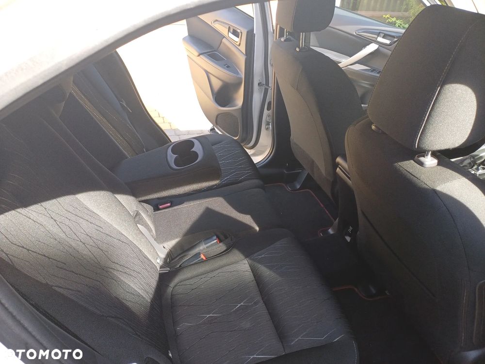 Mitsubishi Eclipse Cross 1.5 T Intense - 22