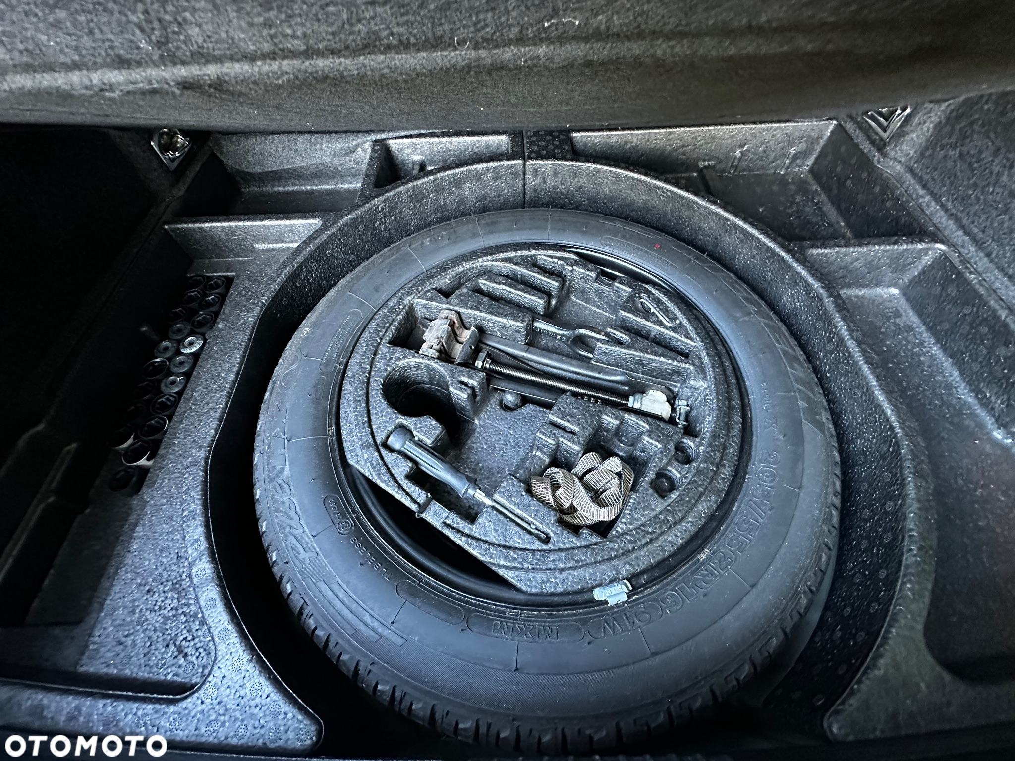 Volkswagen Golf V 1.9 TDI Trendline - 23