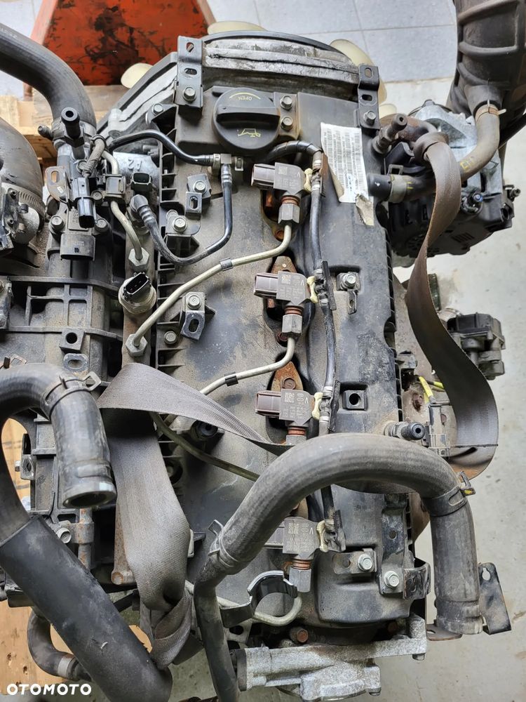 Hyundai H350 2.5 CRDI Silnik - 1