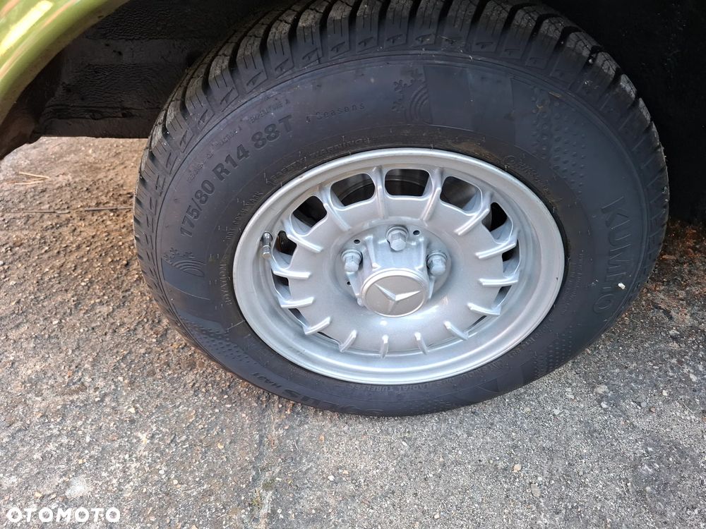 Mercedes-Benz W123 - 9