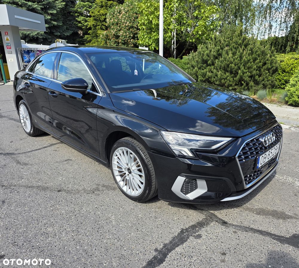 Audi A3 Limousine 30 TFSI S tronic sport - 1