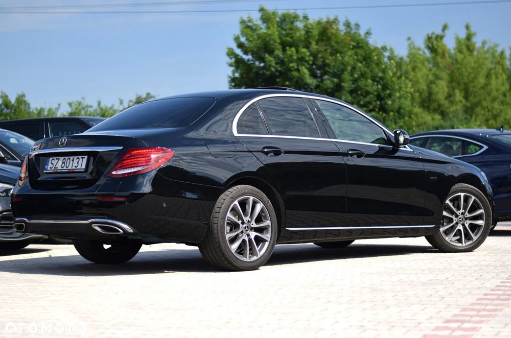 Mercedes-Benz Klasa E 300 9G-TRONIC Avantgarde - 8