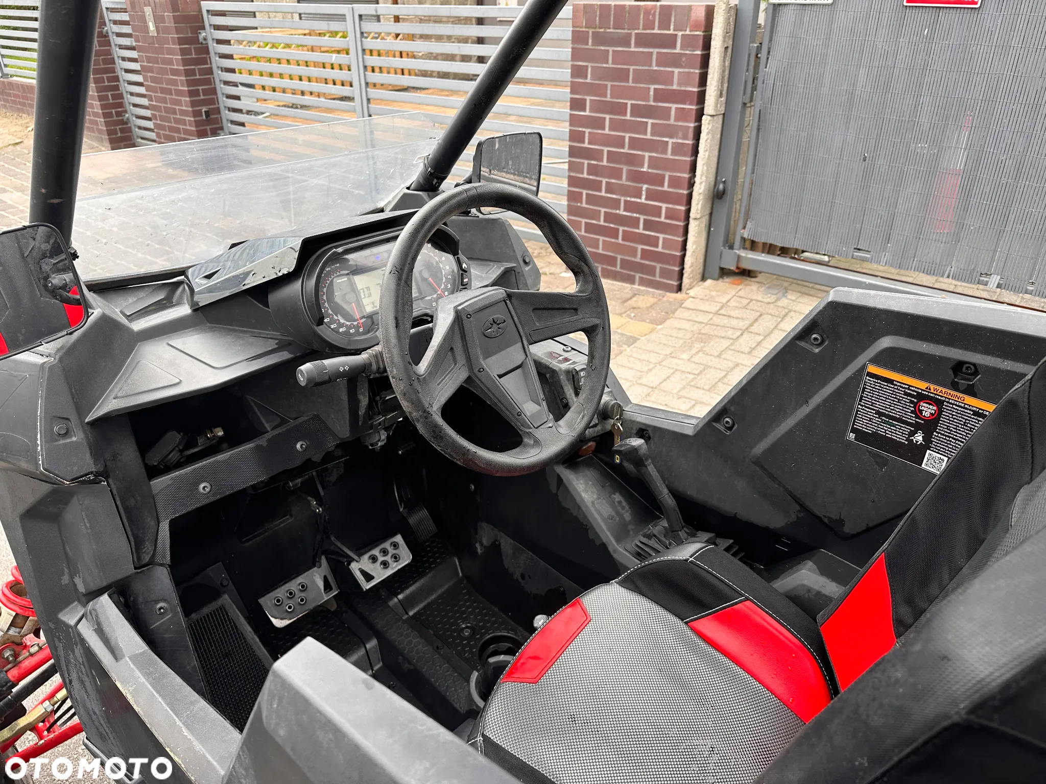 Polaris RZR - 11