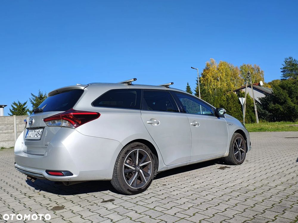 Toyota Auris Hybrid 135 Comfort - 6
