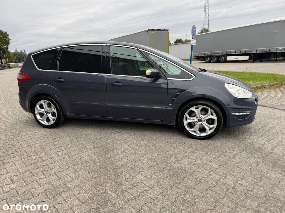 Ford S-Max - 8