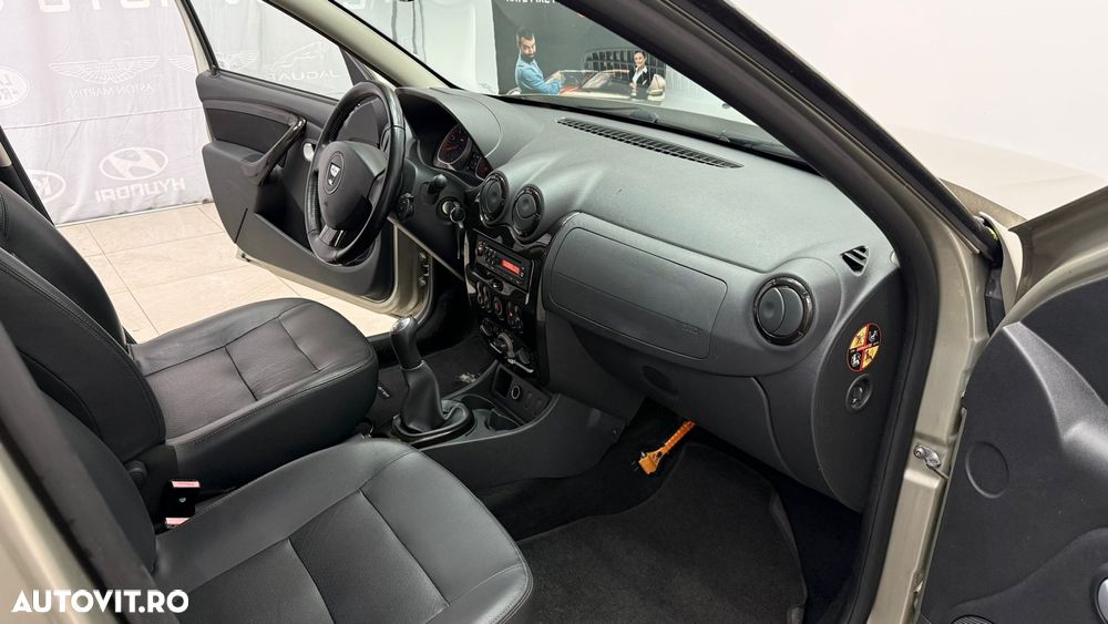 Dacia Duster 1.6 4x2 Ambiance - 8
