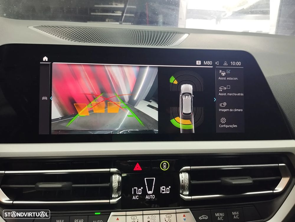 BMW 330 e Touring Line Sport Auto - 27