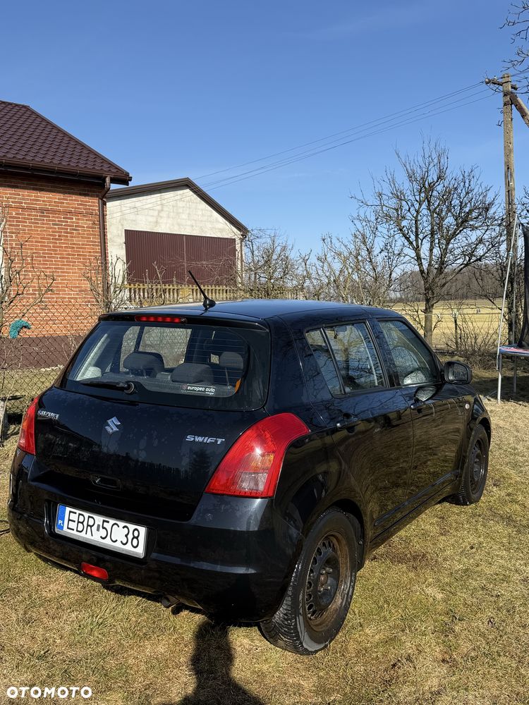 Suzuki Swift - 5