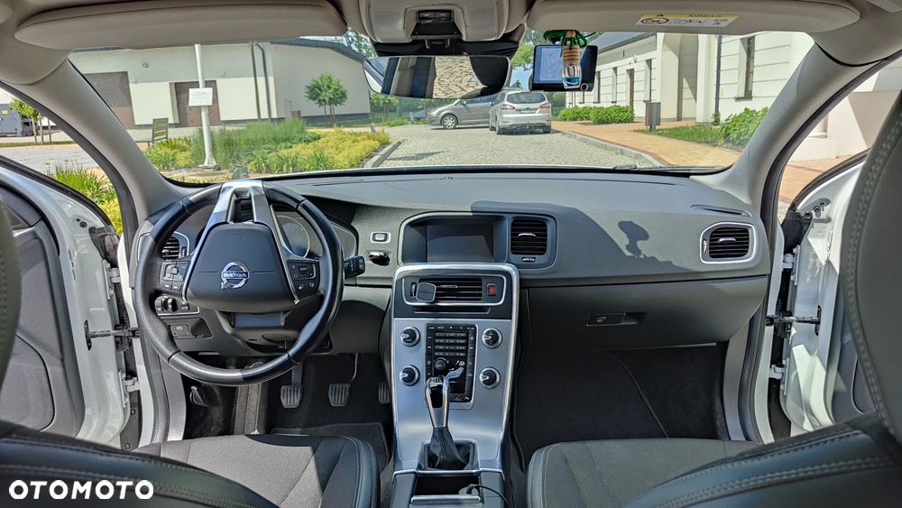 Volvo V60 Cross Country D3 - 15
