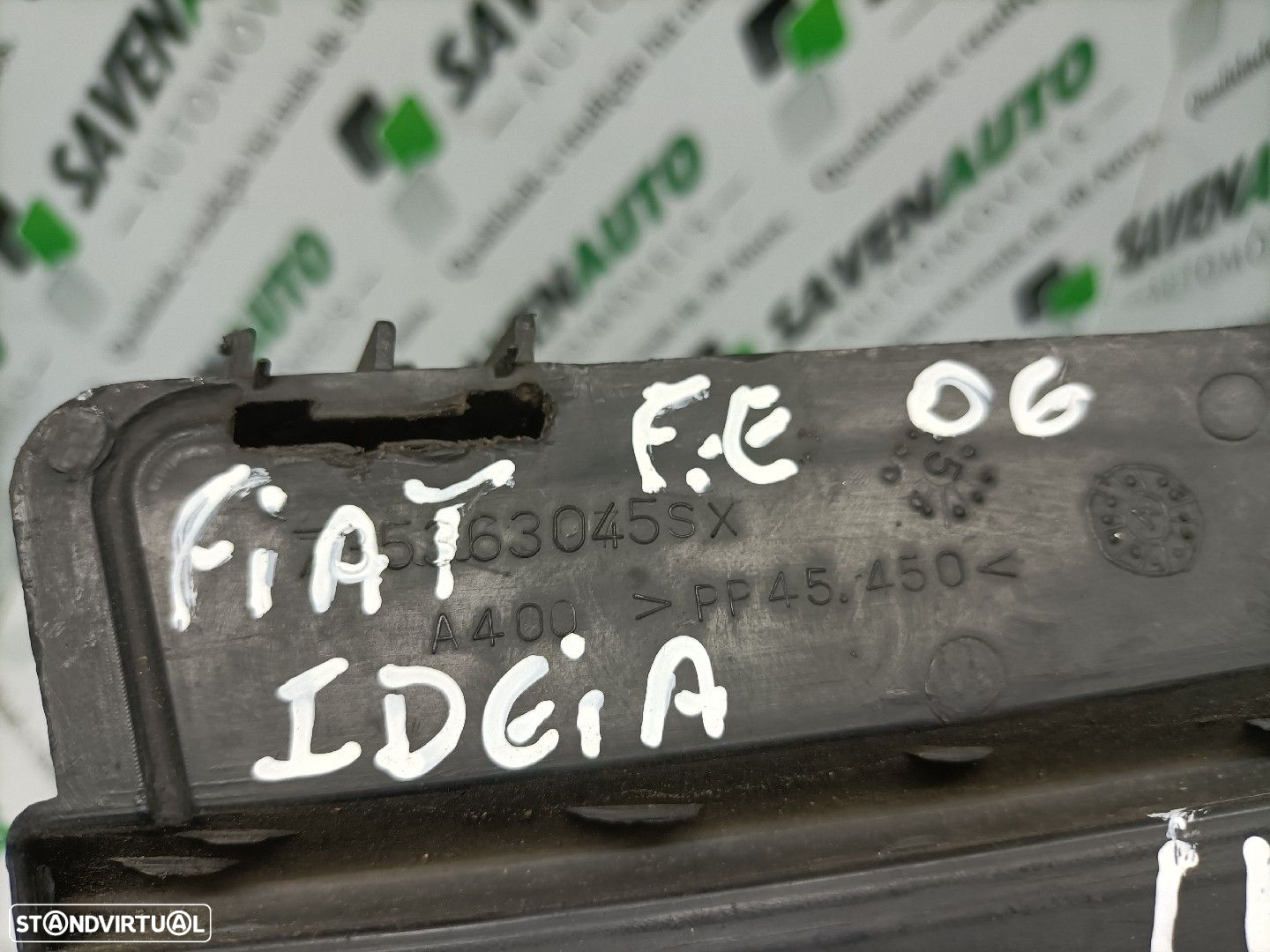 Grelha Frente / Frontal Fiat Idea (350_) - 3