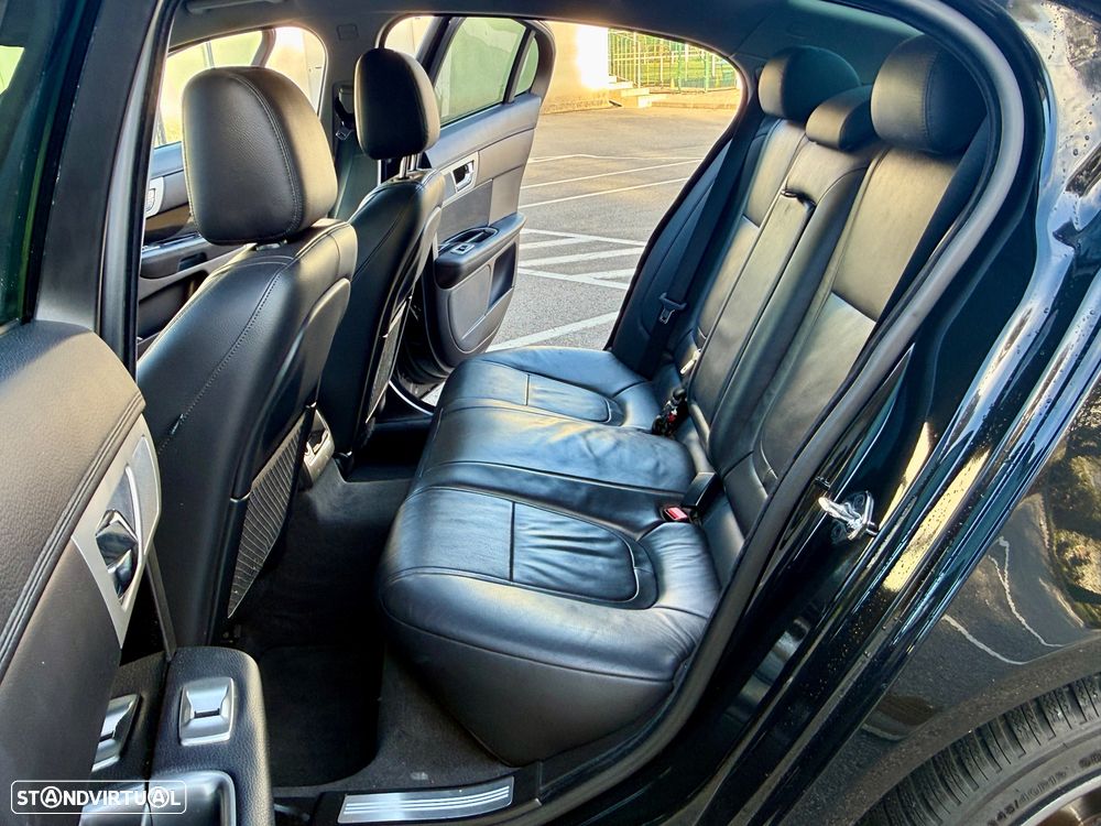 Jaguar XF - 22