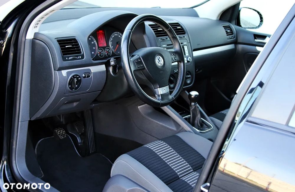 Volkswagen Golf V 1.6 Trendline - 16