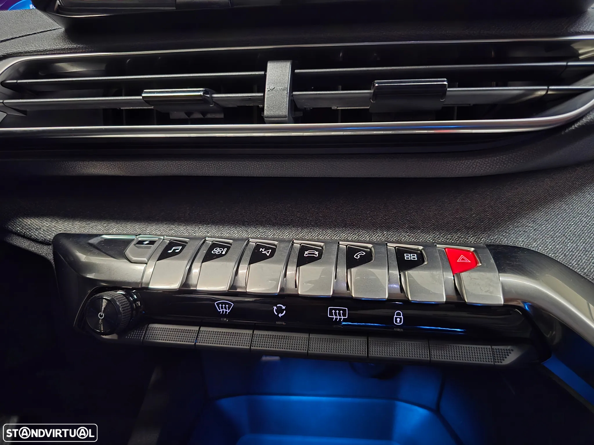 Peugeot 3008 1.6 Hybrid Allure Pack e-EAT8 - 33