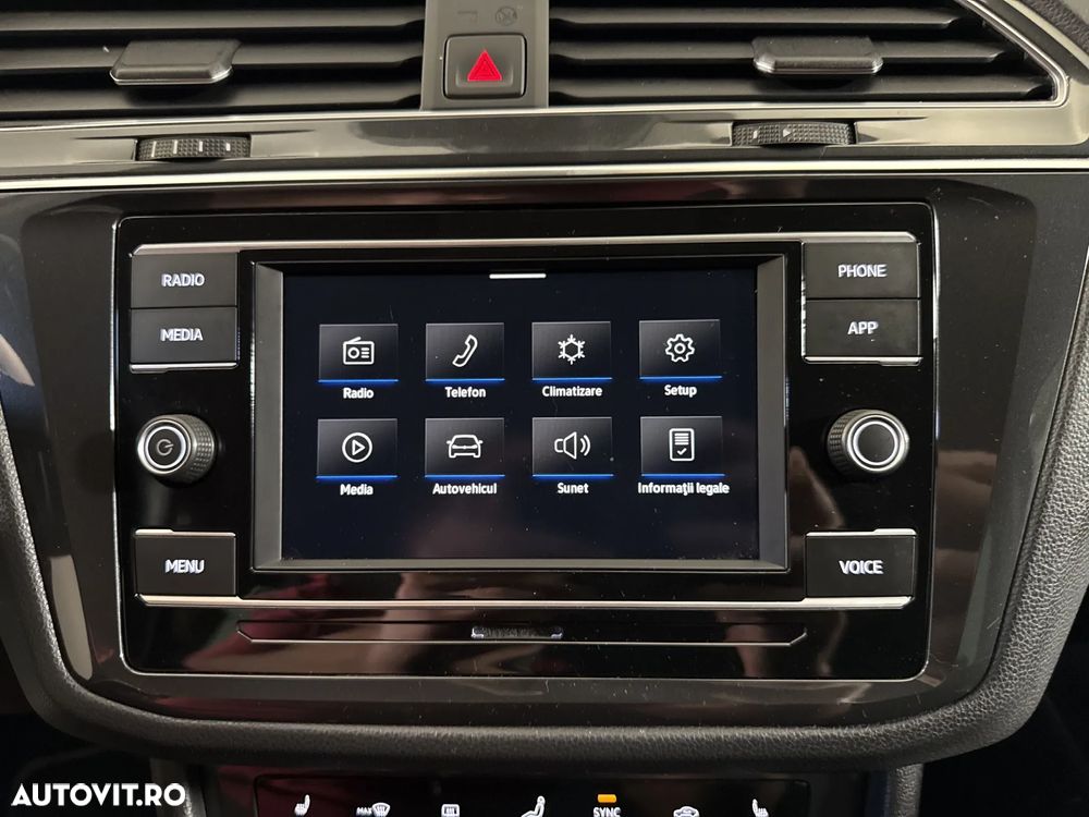 Volkswagen Tiguan - 22