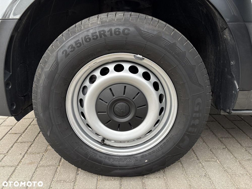 Volkswagen Crafter Furgon 4490 - 32