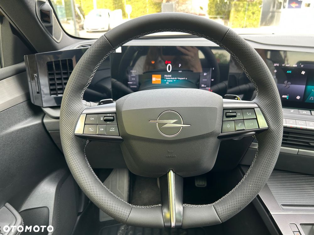 Opel Astra 1.2 T mHEV Ultimate S&S eDTC - 19