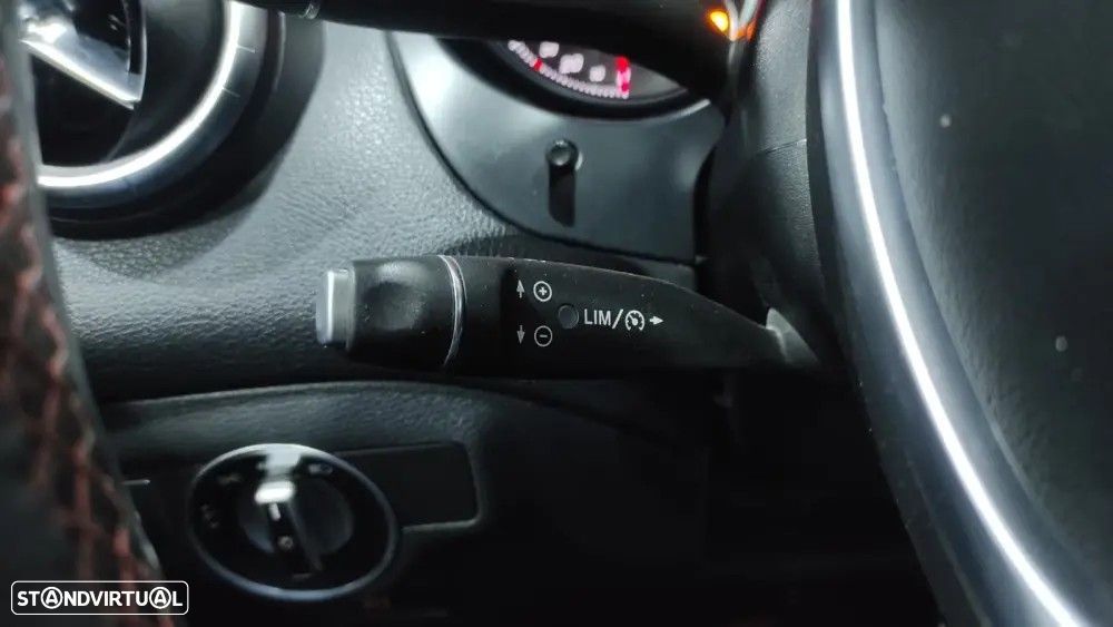 Mercedes-Benz CLA 200 d AMG Line Aut. - 33
