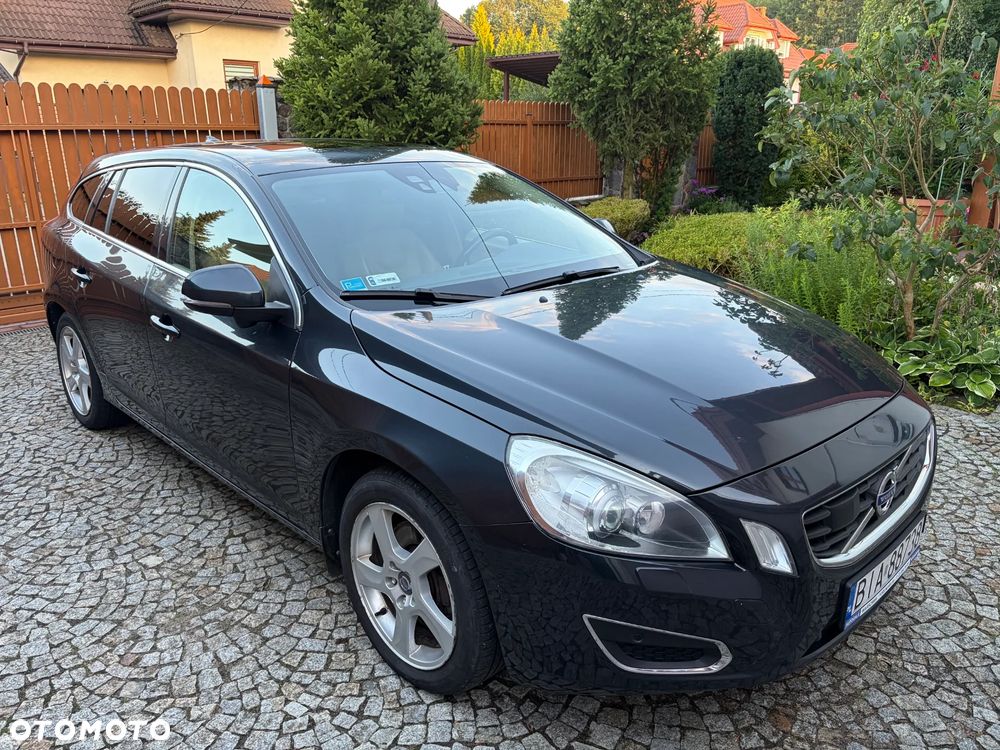 Volvo V60 T5 Summum - 5