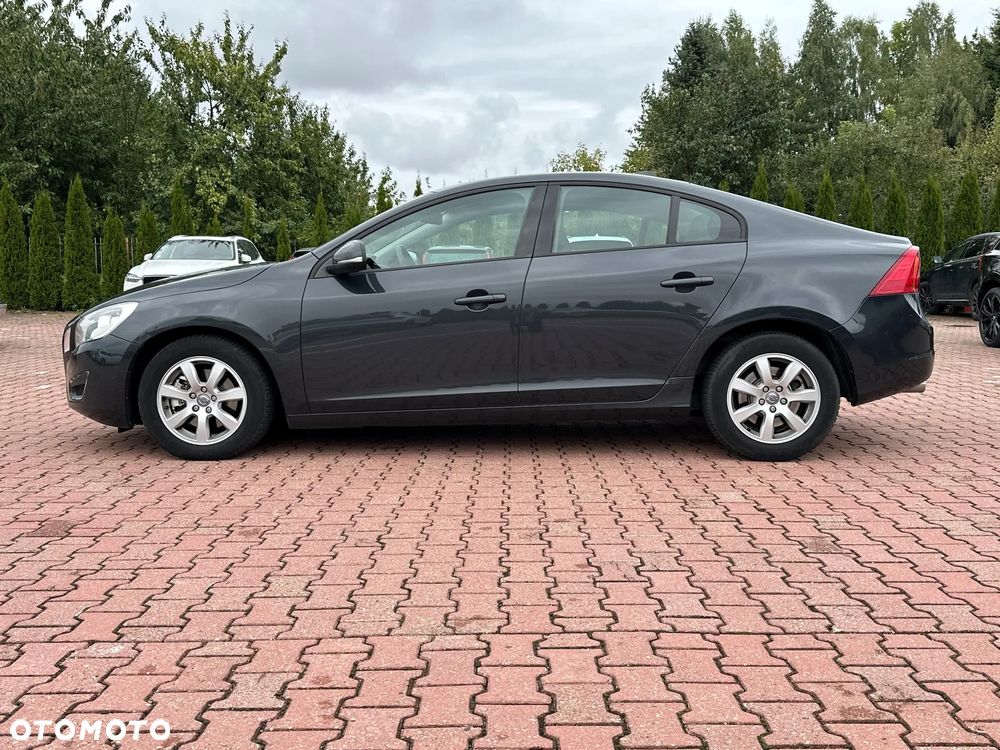 Volvo S60 D3 Kinetic - 2