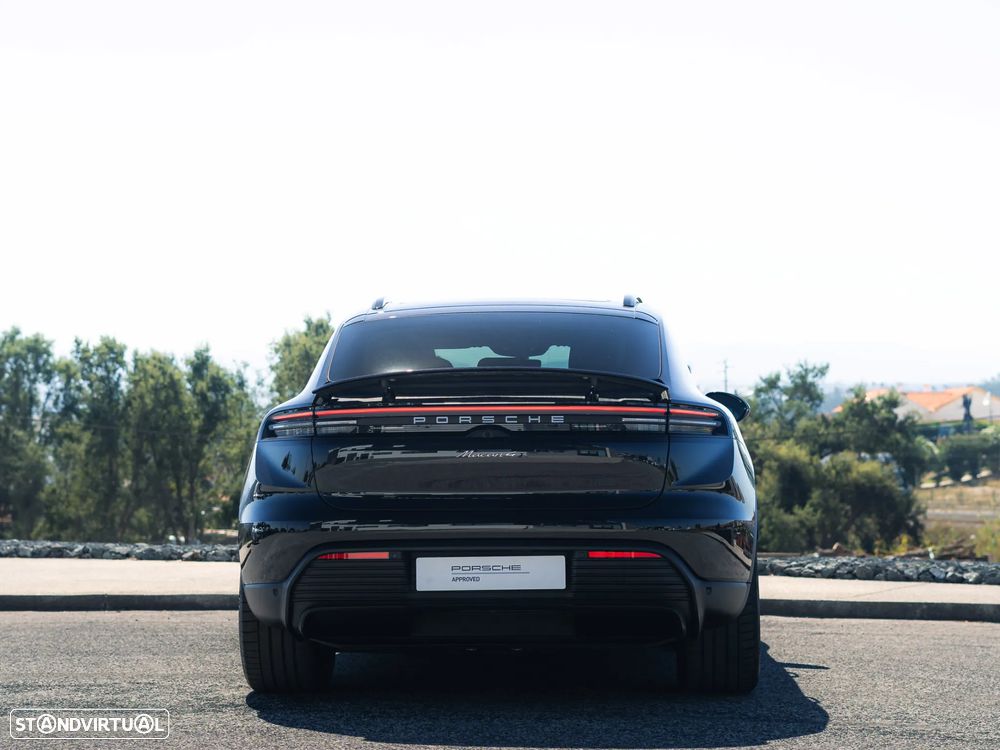 Porsche Macan Electric 4 - 8