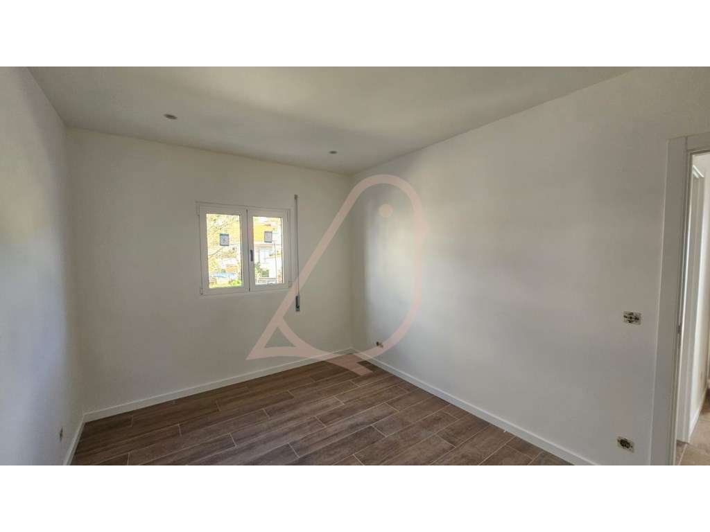 Moradia T3 reabilitada em Reguengo do Fetal - Despesas Incluídas (L... - Grande imagem: 5/17