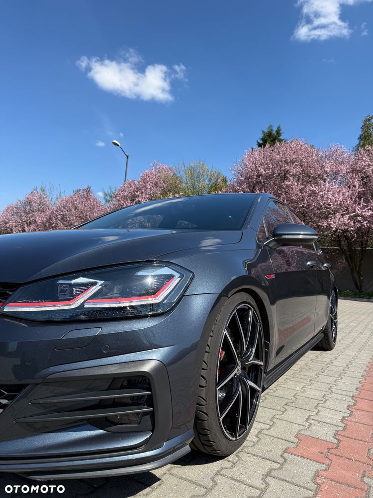 Volkswagen Golf GTI (BlueMotion Technology) DSG - 24