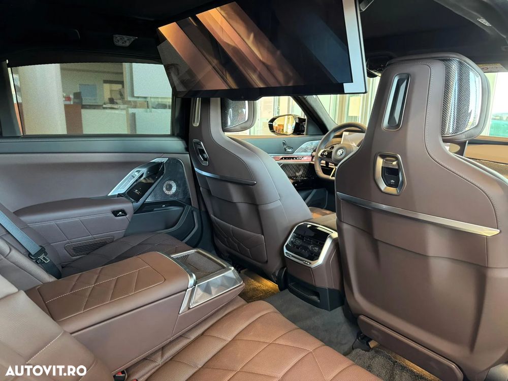BMW M7 M760e xDrive AT PHEV - 13