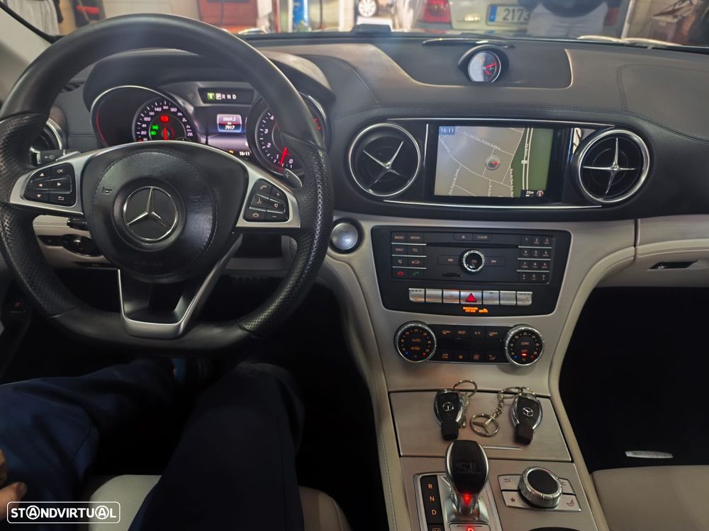 Mercedes-Benz SL 43 AMG - 5