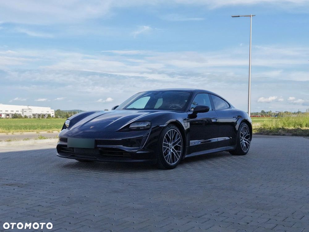 Porsche Taycan - 25
