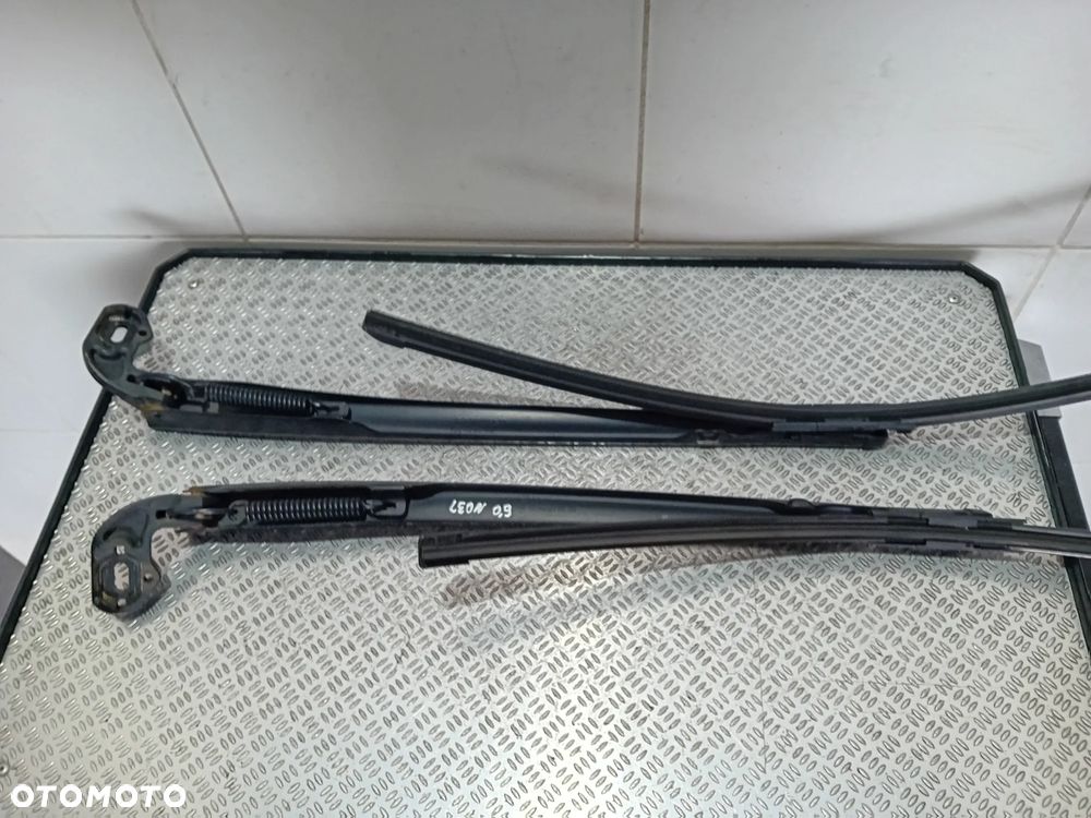 ramiona wycieraczek pióra Seat Leon II 2009 komplet - 2