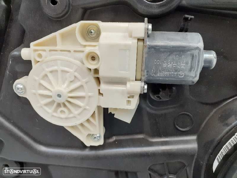 ELEVADOR DE VIDRO FRONTAL ESQUERDO MERCEDES-BENZ CLASSE A 2013 - 1