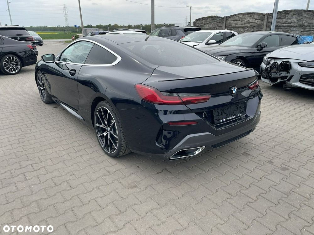 BMW Seria 8 840d xDrive mHEV - 4