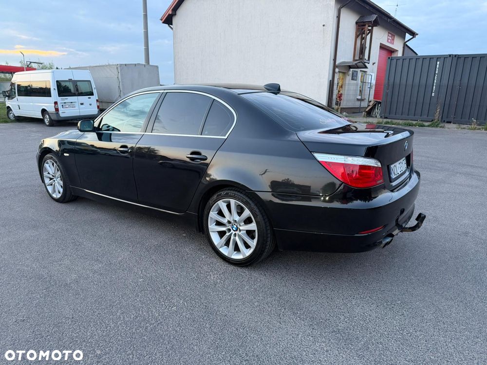 BMW Seria 5 525i - 6