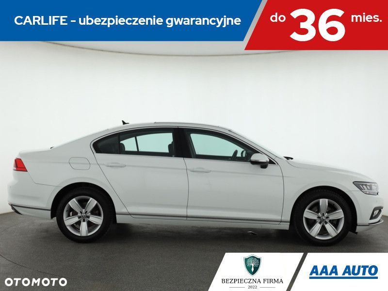 Volkswagen Passat - 8