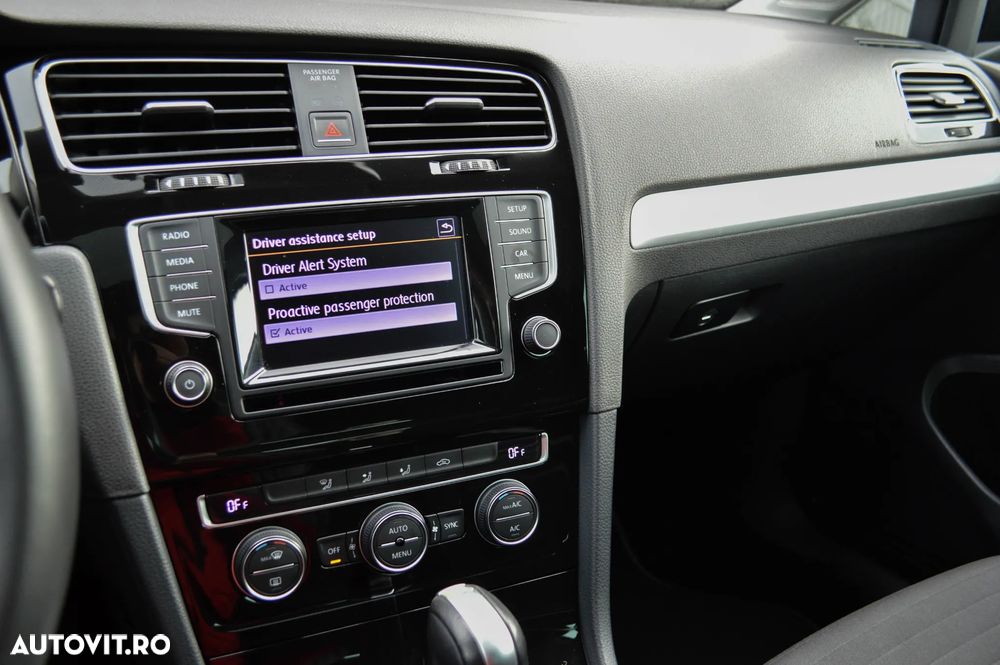 Volkswagen Golf 1.4 TSI BlueMotion Technology DSG Cup - 8