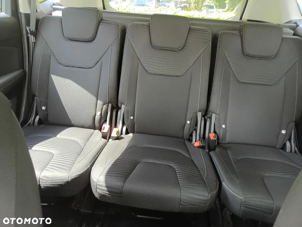 Ford S-Max - 20