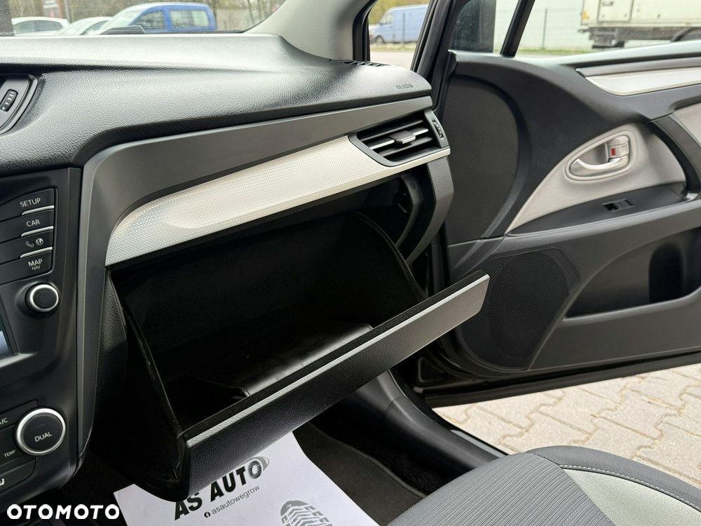 Toyota Avensis 1.8 Premium - 24