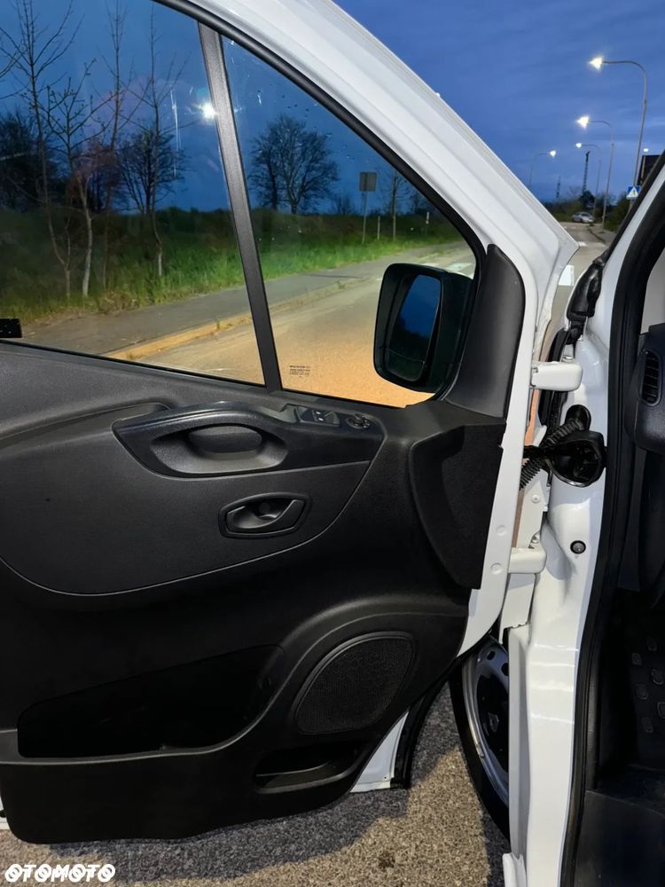 Renault Trafic - 17
