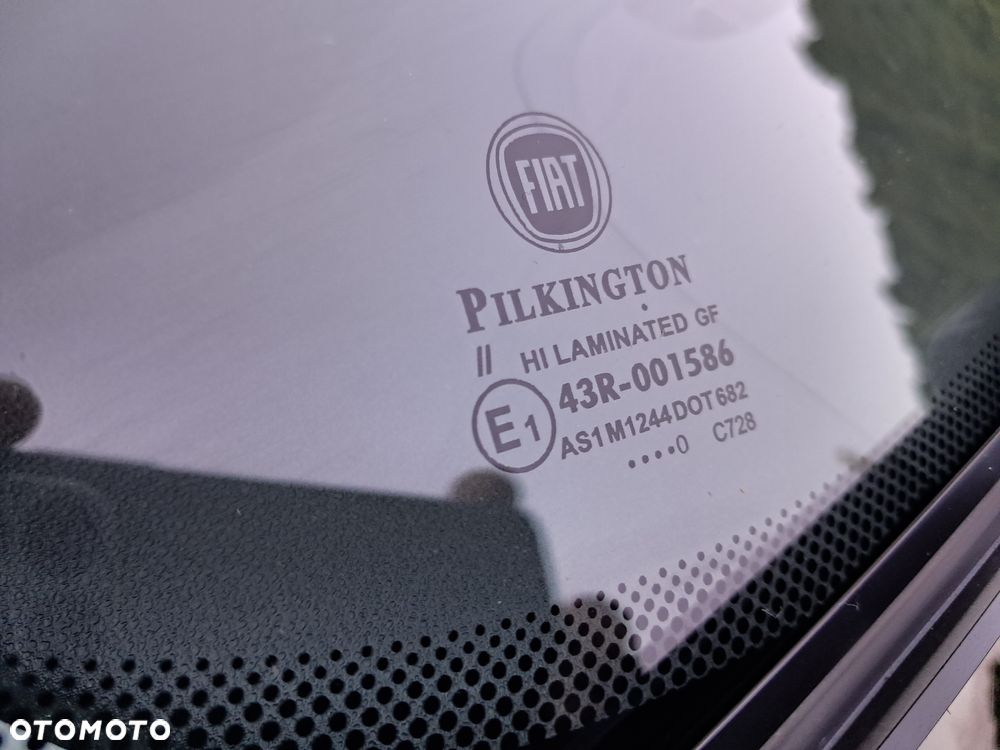 Fiat Punto ver-1-4-easy-s-s - 16