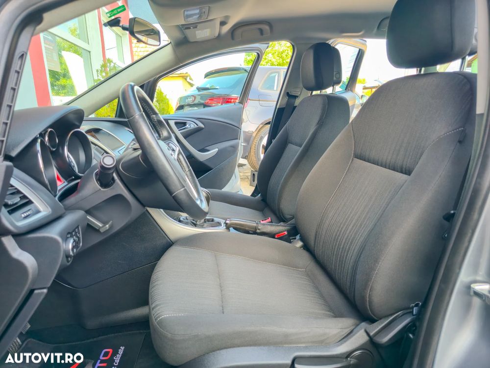 Opel Astra 1.7 CDTI Cosmo - 11