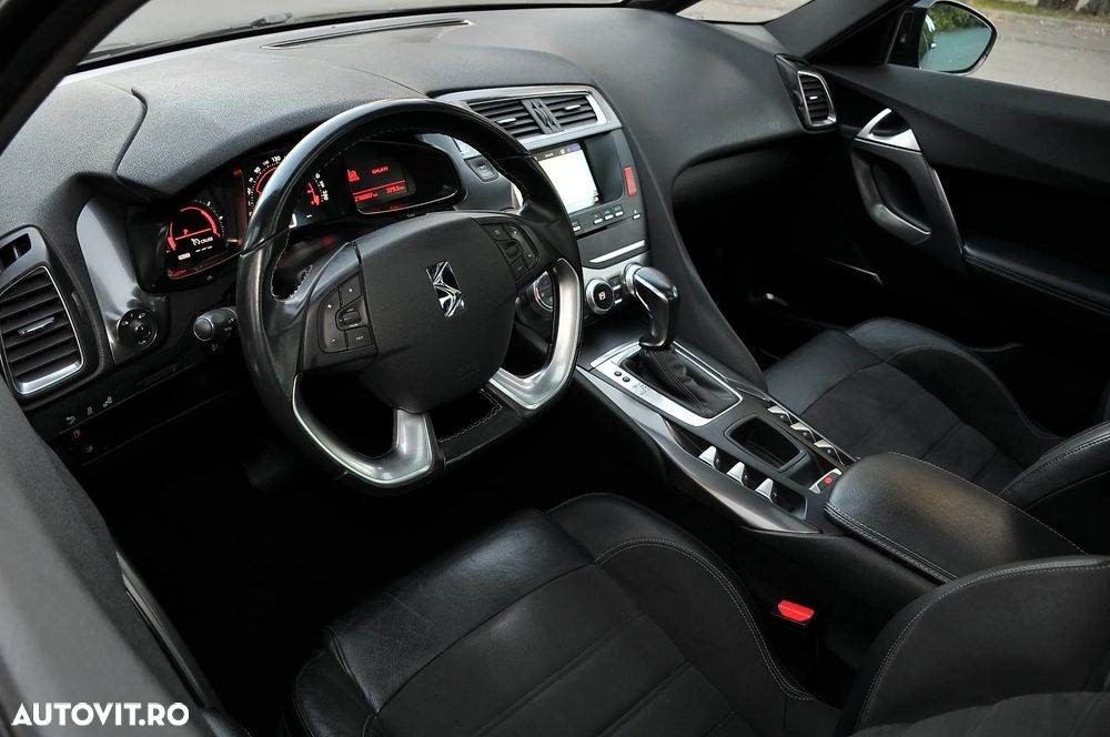 DS Automobiles DS 5 - 12