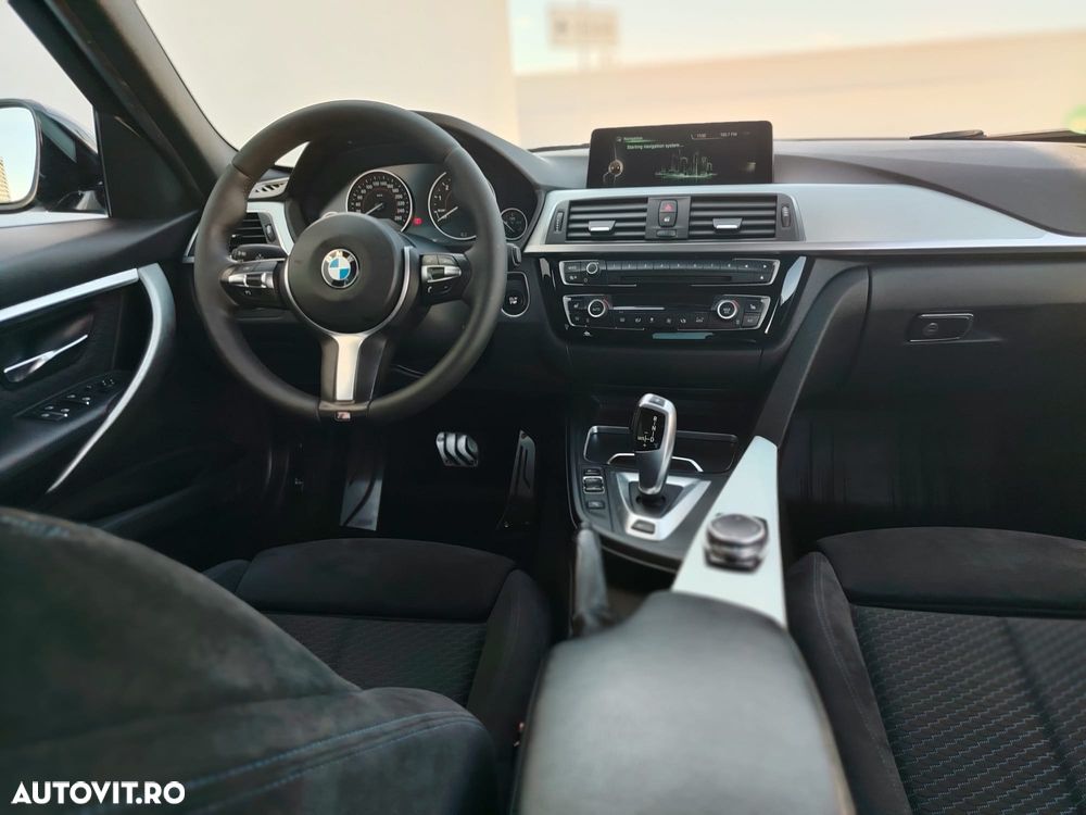 BMW Seria 3 330e iPerformance M Sport - 21
