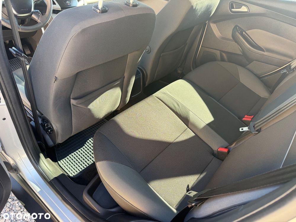 Ford Focus - 16