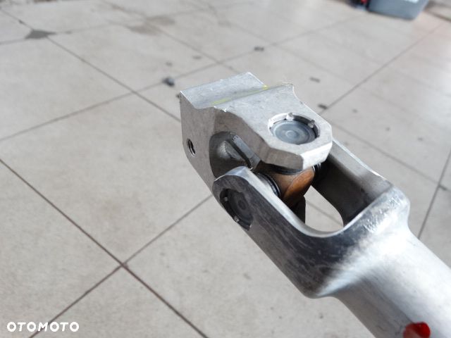 BMW X3 F25  X4 F26 Euro USA  Łącznik kolumny kierowniczej Krzyżak KG678733404 - 6