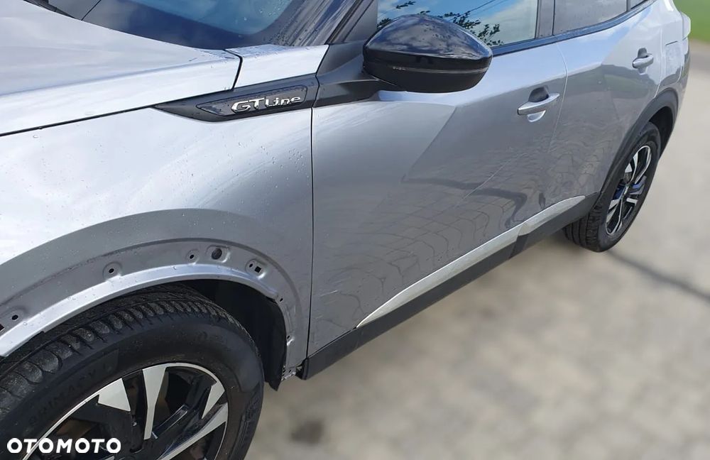 Peugeot 2008 PureTech 130 EAT8 GT - 9