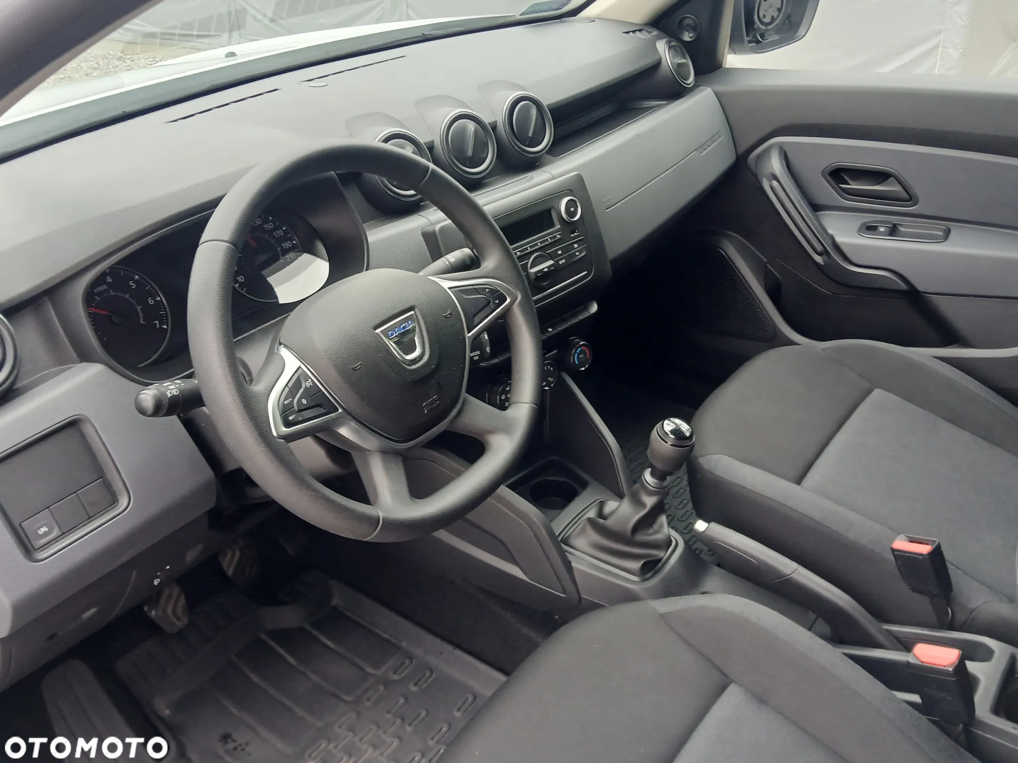 Dacia Duster 1.0 TCe Essential - 17
